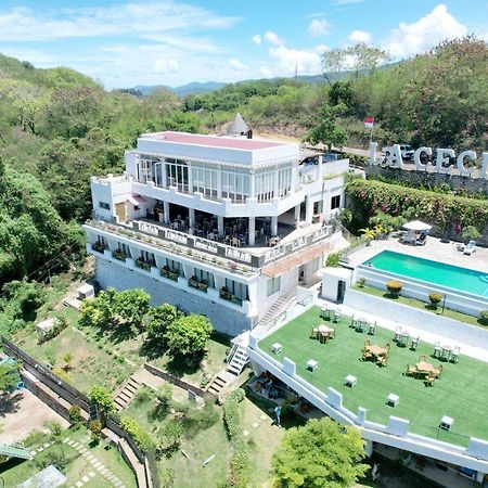 La Cecile Hotel & Cafe Komodo Labuan Bajo Exteriér fotografie