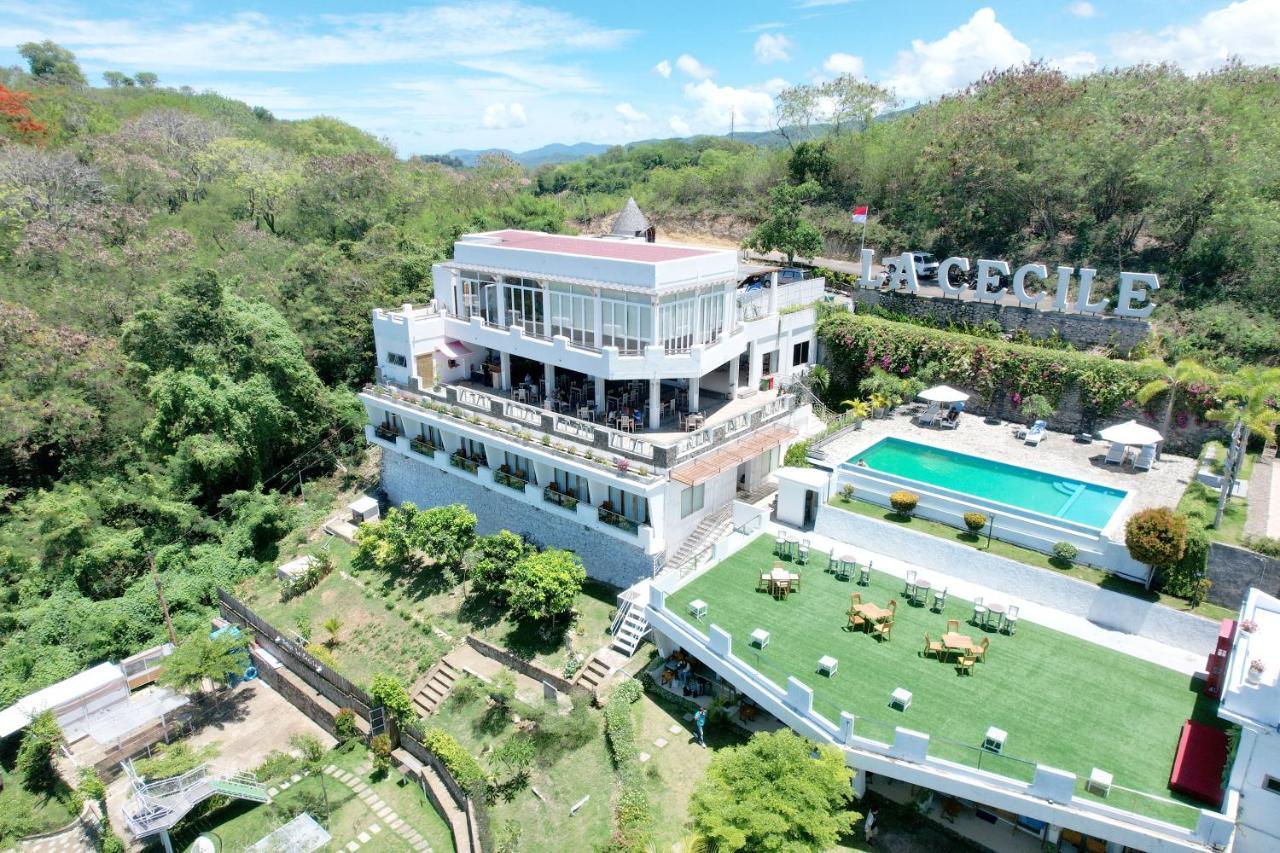 La Cecile Hotel & Cafe Komodo Labuan Bajo Exteriér fotografie